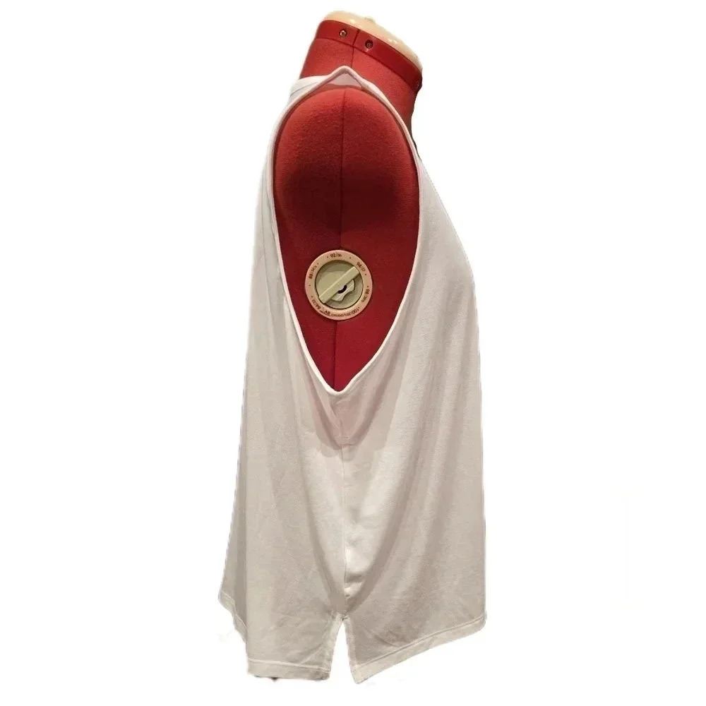 Old Navy, Size XL, White Crop Graphic Tank - Picture 3 of 9
